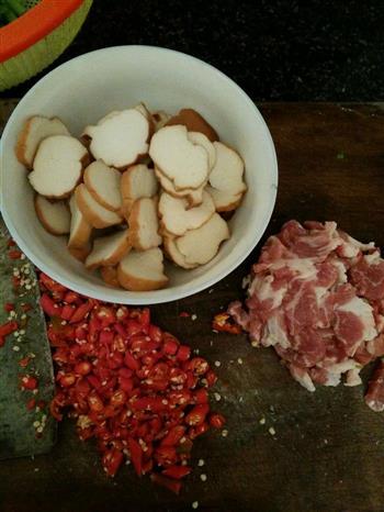 芹菜香干炒肉的做法步骤1