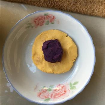 自制南瓜紫薯饼的做法图解5