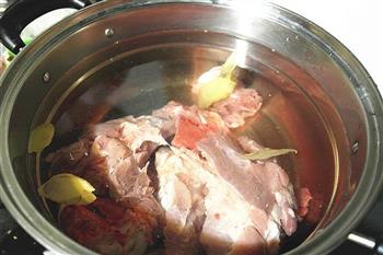 冬日暖身锅物料理—日式豆乳火锅的做法图解1