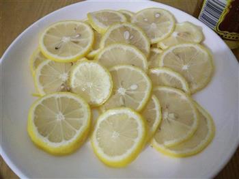 美白排毒柠檬茶的做法图解2