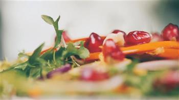 鲜柿时蔬果仁沙拉的做法图解10