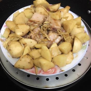 芋艿土豆蒸排骨的做法步骤4