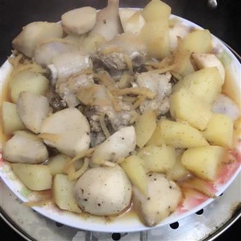 芋艿土豆蒸排骨的做法步骤5