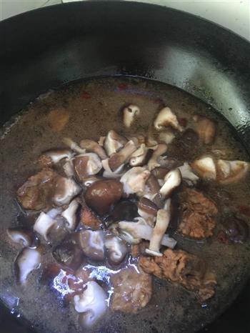 红烧排骨焖香菇的做法步骤6