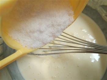 淡奶油蔓越莓马芬的做法步骤3