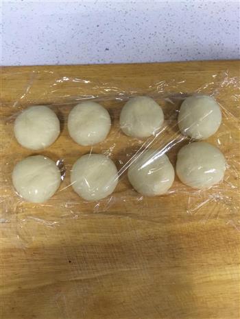 豆沙卷面包的做法步骤5