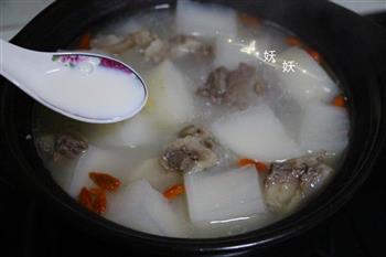 热腾腾的萝卜炖羊肉汤的做法步骤6