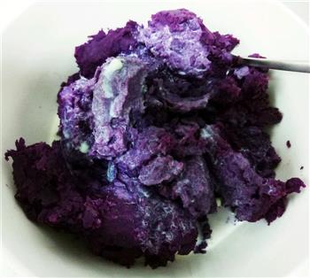 紫薯芝麻饼的做法图解3