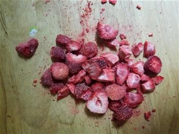 酸酸甜甜草莓牛轧糖的做法图解5