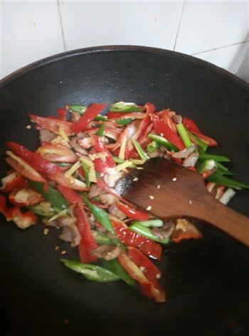辣椒炒肉的做法步骤6