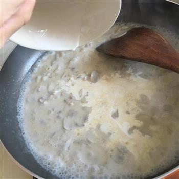 奶油蘑菇汤的做法图解9