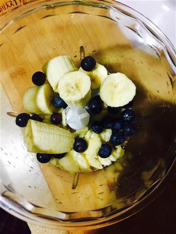 宝贝辅食-蓝莓香蕉苹果泥的做法图解1