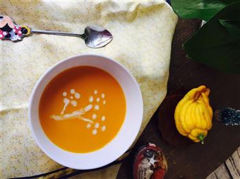 南瓜奶油浓汤—简单易做又好吃的做法步骤9