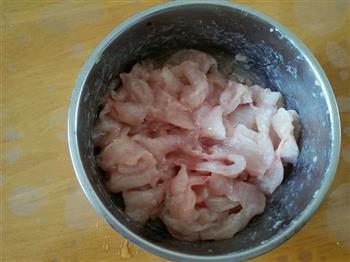一条鱼的绝佳吃法-鱼头豆腐汤和滑鱼片的做法步骤10