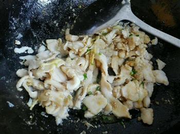 一条鱼的绝佳吃法-鱼头豆腐汤和滑鱼片的做法步骤13
