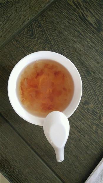 桃胶红枣银耳汤水的做法步骤5