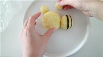 补钙小能手-小蜜蜂黄金饭团的做法步骤10