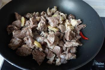 土豆炖牛肉的做法图解6