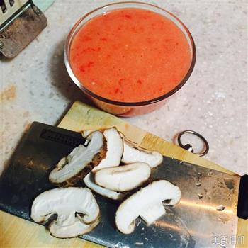 开胃又营养番茄鱼片汤的做法图解3