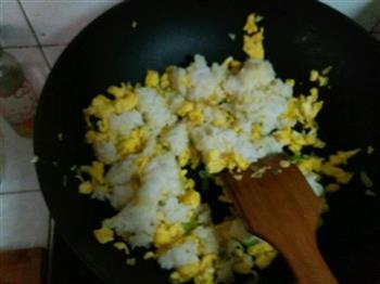 蛋炒饭-妈妈的味道的做法图解6