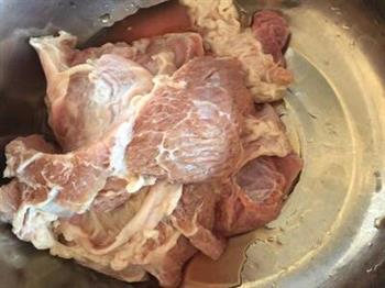 秘制酱牛肉的做法步骤1