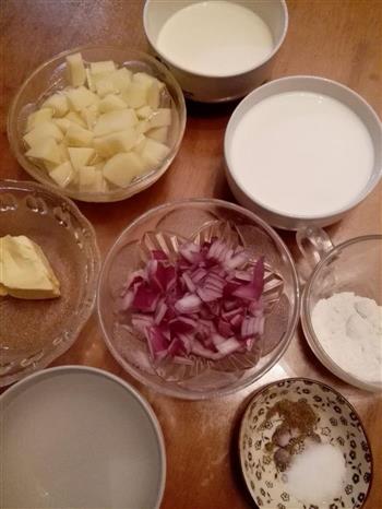 奶油土豆浓汤的做法步骤1