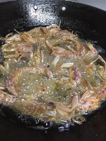 椒盐濑尿虾的做法步骤3