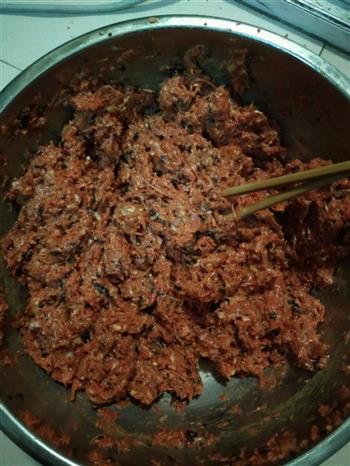 牛肉胡萝卜饺子的做法步骤1