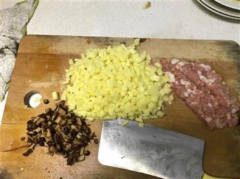 土豆香菇炸酱面的做法步骤4