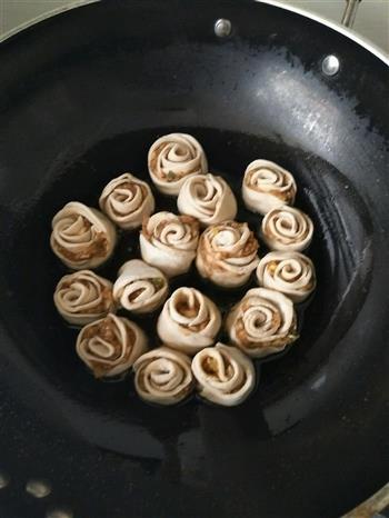 玫瑰花煎饺的做法图解6