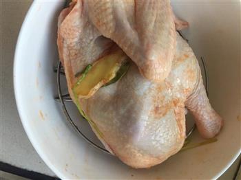 坤博砂锅盐焗鸡的做法步骤3