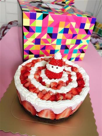 圣诞草莓酸奶慕斯蛋糕的做法图解18