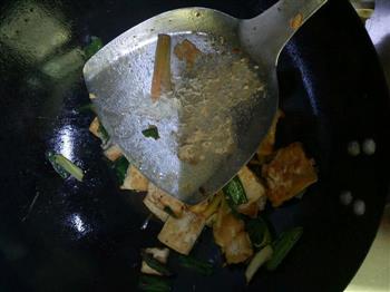 大蒜煎豆腐的做法图解8