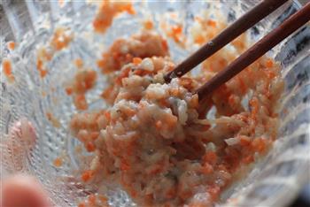 宝宝辅食-鲜虾鸡肉香菇盏的做法步骤3
