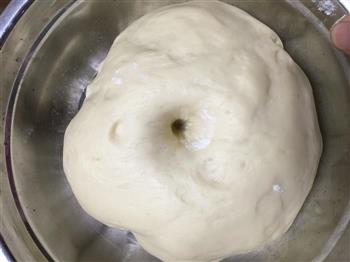 炼乳面包的做法步骤6