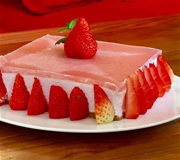 草莓慕斯蛋糕的做法步骤7