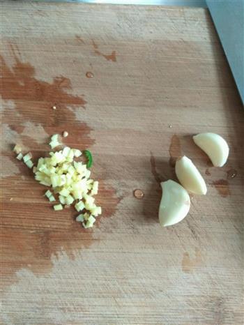 青椒皮蛋的做法步骤3