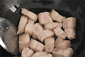 干豆角红烧肉-这样做更松软更入味的做法步骤4