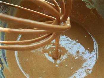 巧克力奶油蛋糕卷的做法步骤8