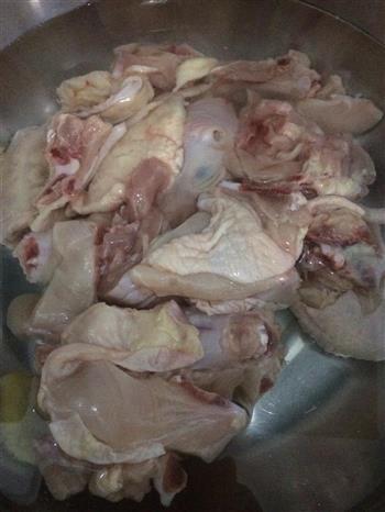 家常菜-小鸡炖蘑菇粉条的做法步骤4
