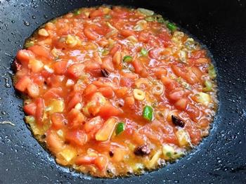 茄汁水煮鱼的做法步骤4