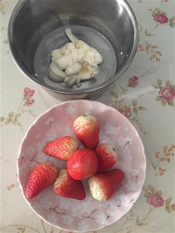红丝绒草莓蛋糕的做法步骤13