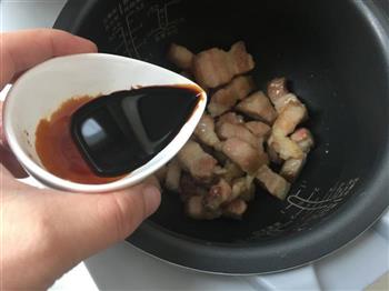 电饭煲做快手红烧肉的做法步骤4