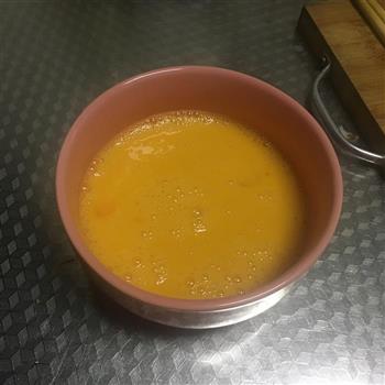 懒人麻食 西红柿鸡蛋疙瘩汤的做法步骤2