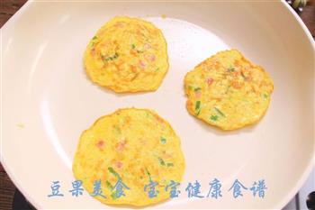土豆培根鸡蛋饼  宝宝健康食谱的做法步骤8