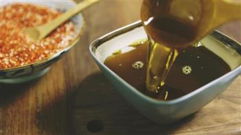 自制万能辣椒油，你餐桌上的的灵魂调味品的做法步骤2