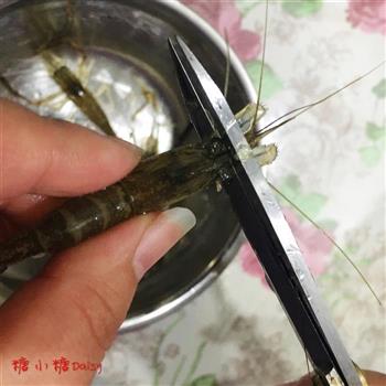 上海油爆虾的做法步骤3
