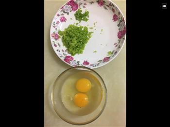 超简单的苦瓜煎蛋的做法步骤2