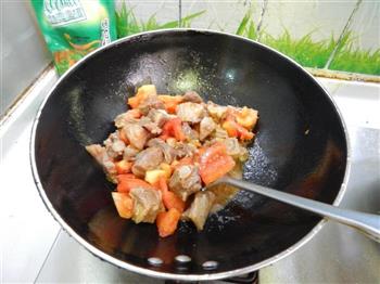 西红柿土豆炖牛肉的做法步骤13