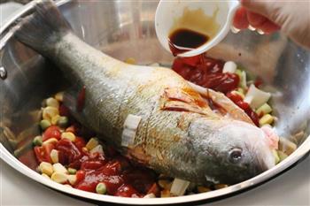 红火茄汁鲈鱼的做法图解8